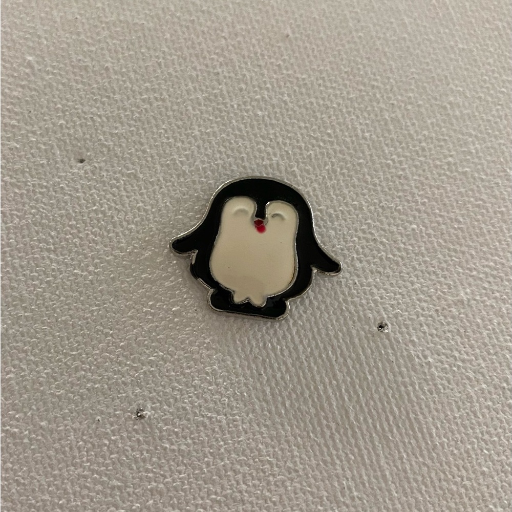 New Kawaii Penguin Enamel Pin